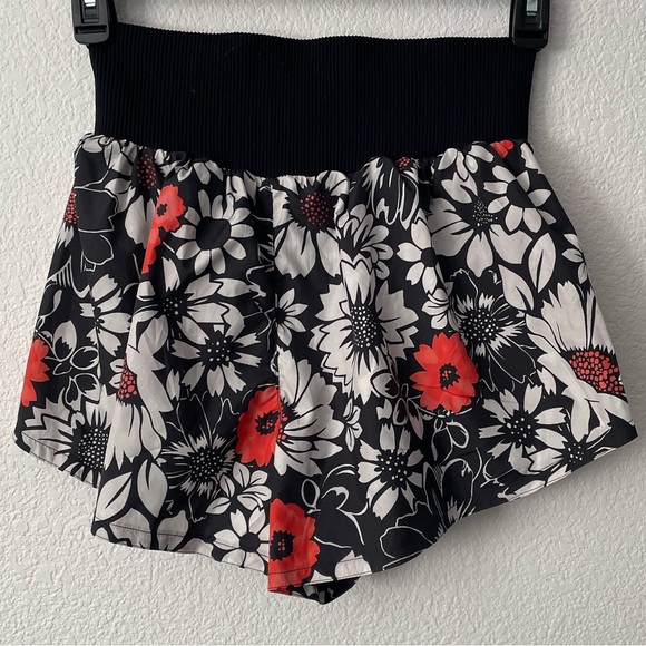FP Movement Black Floral Print Shorts - Picture 2 of 3